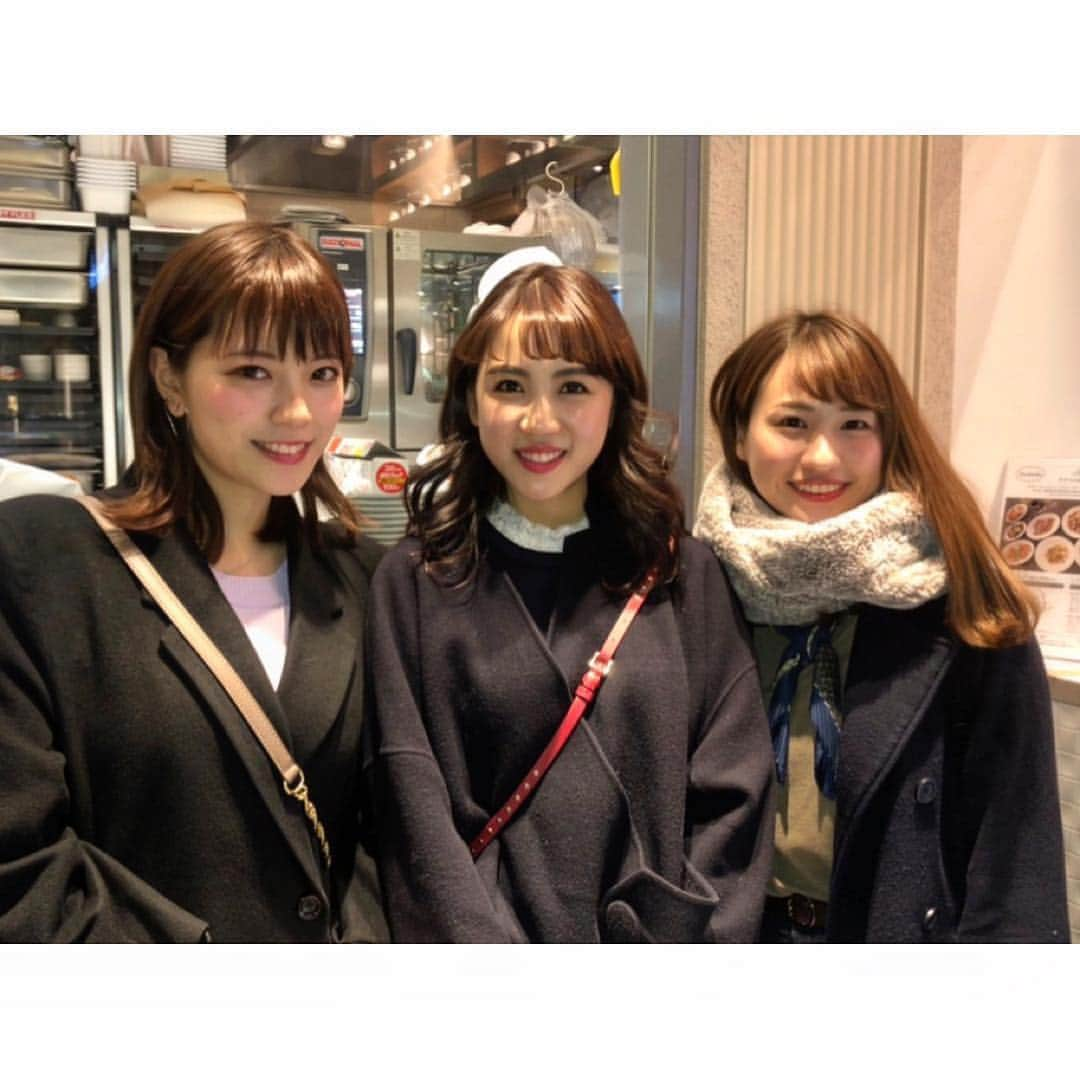 三谷紬さんのインスタグラム写真 - (三谷紬Instagram)「* 〈過去振り返り投稿〉 少し前ですが、 長野朝日放送の大槻瞳アナウンサーと 北海道テレビ放送の福永裕梨アナウンサーとランチしました😋💓 2人は系列局の同期📺 大槻アナは前日に夕飯を一緒に食べたばかりでしたが、 福永アナが北海道から来ていると聞き、急遽再集合！笑 少人数ですが、久しぶりに集まれました🤭❣️ およそ1年ぶりのため、話したいことが多すぎて時が経つのがあっという間🥺 話し足りなかったなぁ〜。 何人かに会うと、系列同期みんなに会いたくなってしまう…😭 各々頑張っている姿は見ているけど、集まってワイワイしたいなぁ。と非現実的な願望が湧いてきます🤦🏼‍♀️ * #ランチ#lunch#テレビ朝日#系列#同期#おしゃべり#あっという間#htb#北海道テレビ放送#福永裕梨#abn#長野朝日放送#大槻瞳#長野#北海道#アナウンサー#三谷紬#みんな元気かな#時間差投稿」3月12日 22時29分 - mitani_tsumugi