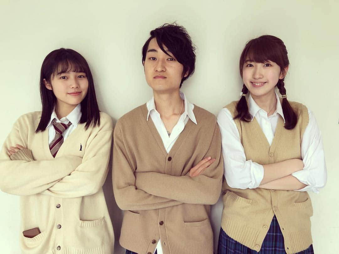 日本テレビ「3年A組-いまから皆さんは、人質です-」のインスタグラム：「TEAM Beige #秋田汐梨 #日比美思 #西本銀二郎 #3A」