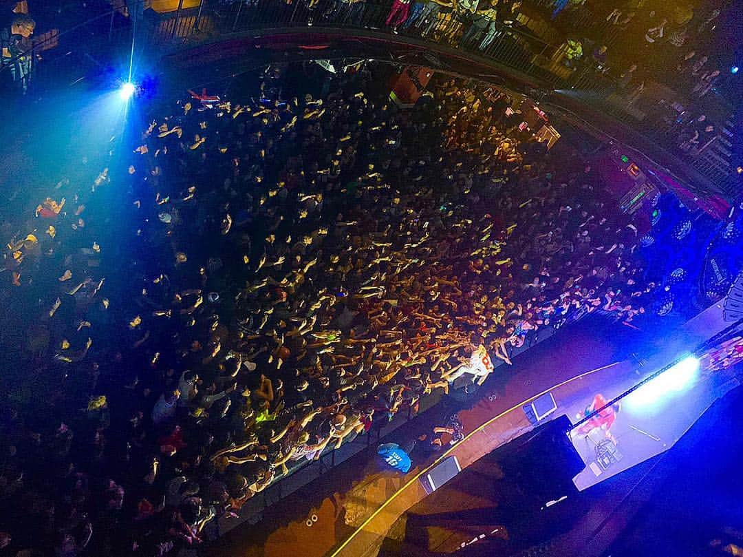 Taka さんのインスタグラム写真 - (Taka Instagram)「Dallas!!!!! It was so much fun!!!! Thank you !!!! @oneokrockofficial」3月13日 13時54分 - 10969taka