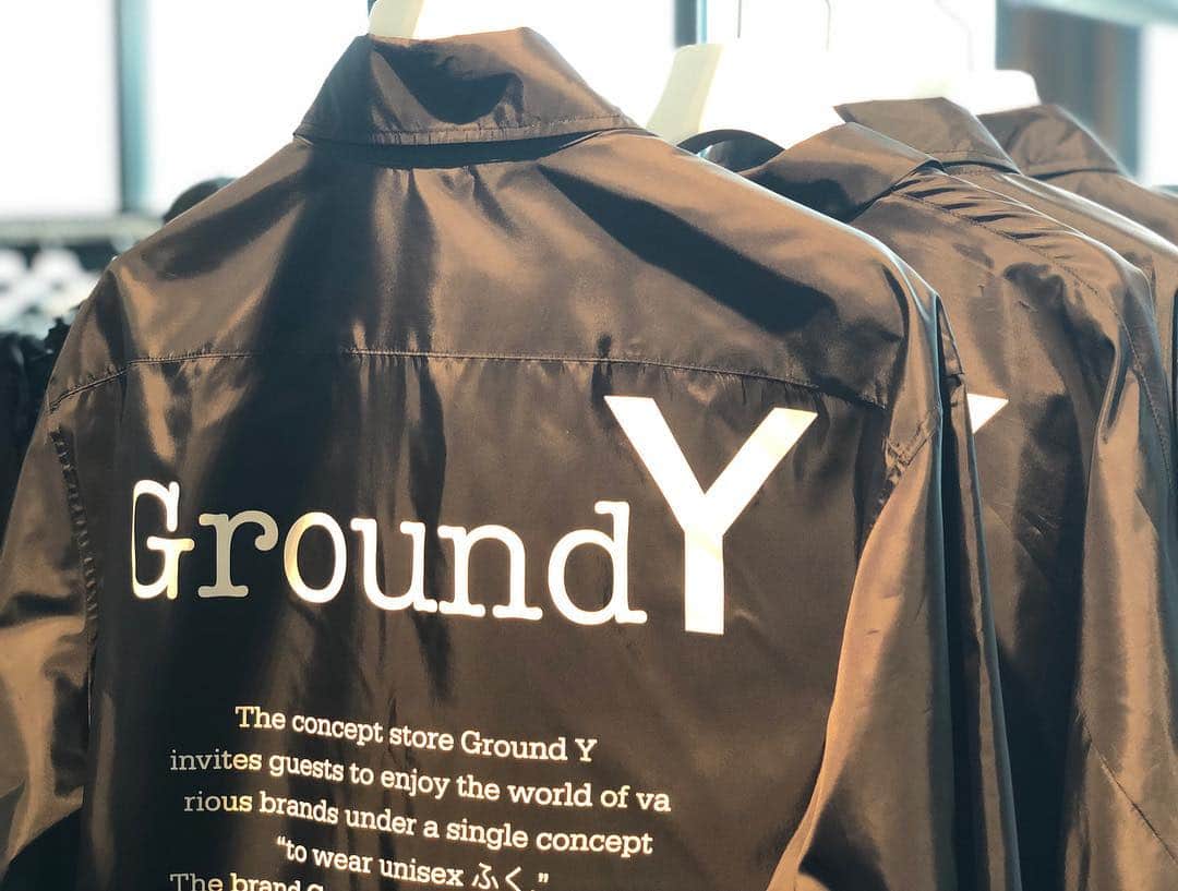 谷正人のインスタグラム：「Ground Yはスタートからずっと取り扱いしているヨウジヤマモト社の大切なブランドです。 STUDIOUS新宿店内には常設ストアを展開しております。#groundy #yohjiyamamoto #studious #studiousshinjuku」