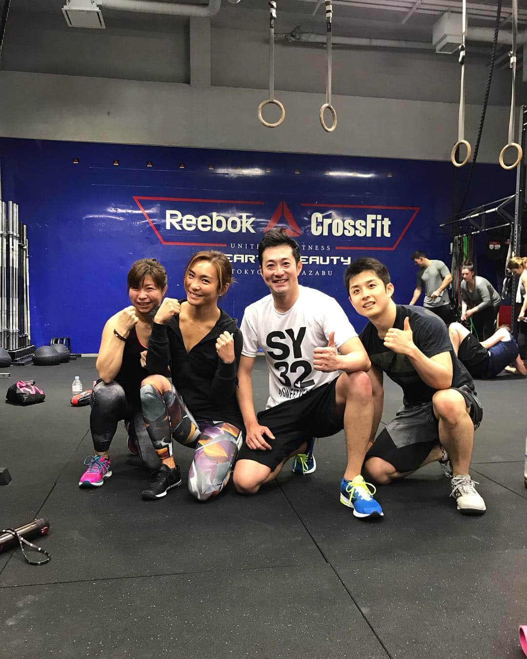 のインスタグラム：「今日もAYAさんにしごかれました🤤#crossfit #bootcamp #今日はメンバー多め #みんな強すぎるからこそオモロい#森さんTシャツ使ってるよ#sy32」