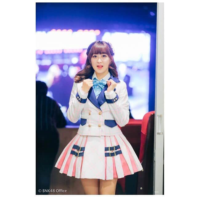 のインスタグラム：「ชอบ โบ ไหม คะ?🎀 リボンは好きですか？🎀 #izurinabnk48 #izurina #izutarinabnk48 #izutarina #伊豆田莉奈 #いずりな #bnk48 #welovebnk48  #🎀 #ribbon」