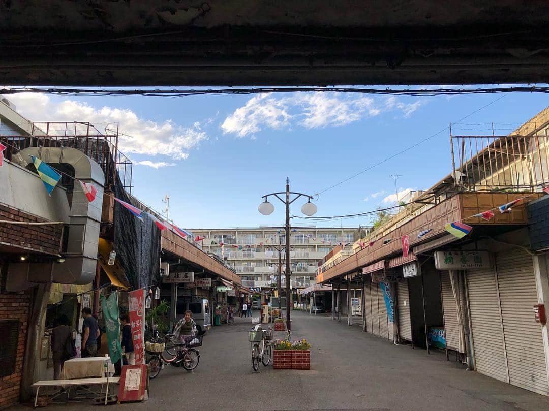 のインスタグラム：「北なんだよ。。👴🏻 #赤羽 #桐ヶ丘団地 #桐ヶ丘中央商店街」