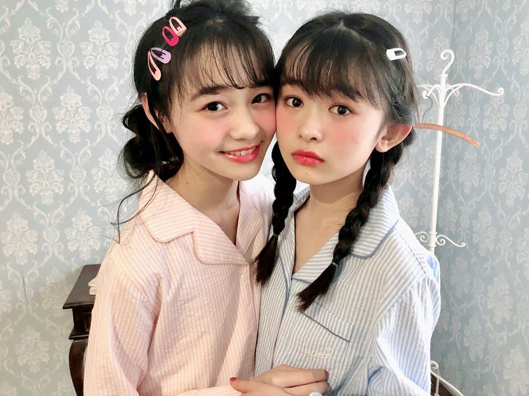 ニコ☆プチのインスタグラム：「おやすみ~~😴🌙☁︎ #林芽亜里  #藤村木音  #パジャマ @laceeq_official」