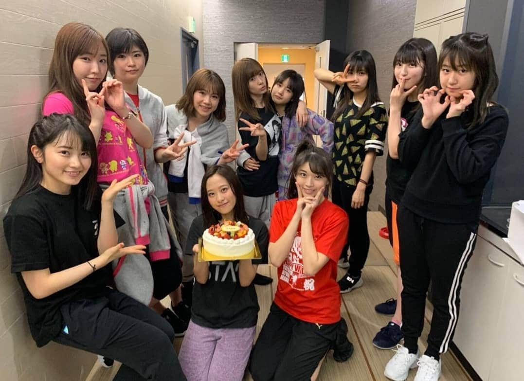 加賀楓さんのインスタグラム写真 - (加賀楓Instagram)「Happy Belated Birthday to Oda Sakura! She's now 20 years old!! Can you believe it??!! #morningmusume17 #morningmusume18 #morningmusume19 #japanesegirl  #japaneseidol  #helloproject #helloprokenshuusei #kagakaede #モーニング娘16 #モーニング娘17 #モーニング娘18 #モーニング娘19 #アイドル #ハロプロ #ハロプロジェクト #ハロプロ研修生 #加賀楓 #13期」3月13日 23時22分 - kaga.kaede