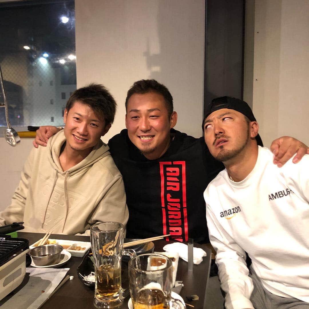 のインスタグラム：「ご飯に連れて行っていただきました！ いろいろなお話を聞くことができ、勉強にもなり楽しい会でした！ もっともっと頑張るぞ💪💪💪 #焼肉#おいしいかったです！」