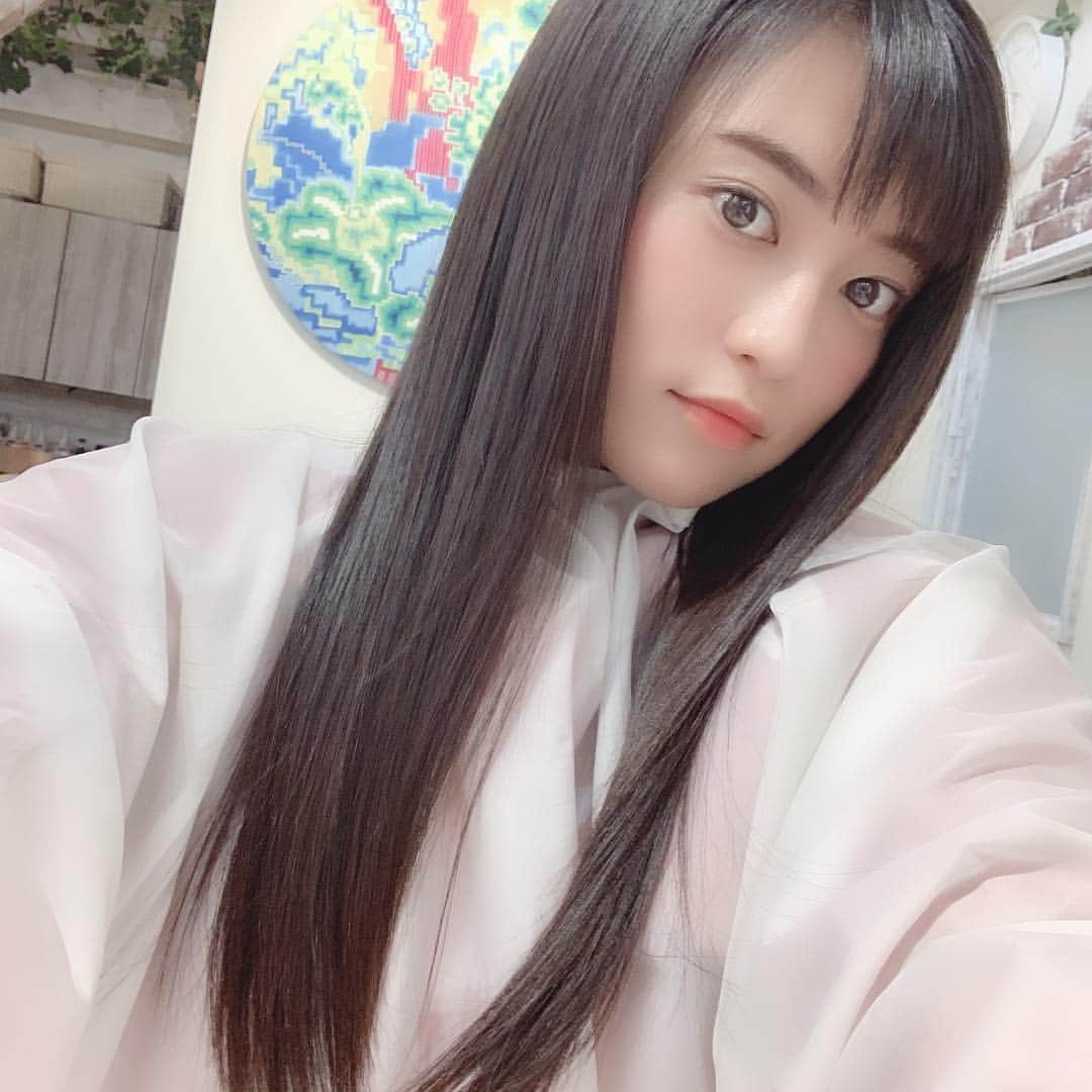 小島瑠璃子さんのインスタグラム写真 - (小島瑠璃子Instagram)「💇‍♀️ 髪が伸びて腕の長さが 足りなくなってきた」3月13日 18時25分 - ruriko_kojima