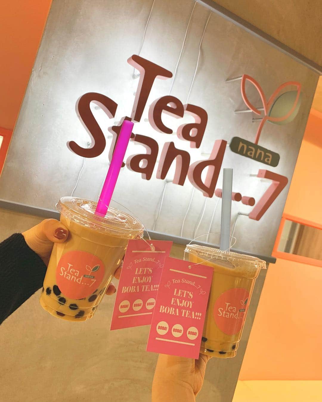 吉川七瀬さんのインスタグラム写真 - (吉川七瀬Instagram)「Tea stand...7のタピオカ🥤 店内も店外も可愛くて癒し効果抜群です🙂 . #JKのマネしてみた #タピオカ #キャラメルタピオカ」3月13日 19時46分 - yoshikawa_nanase