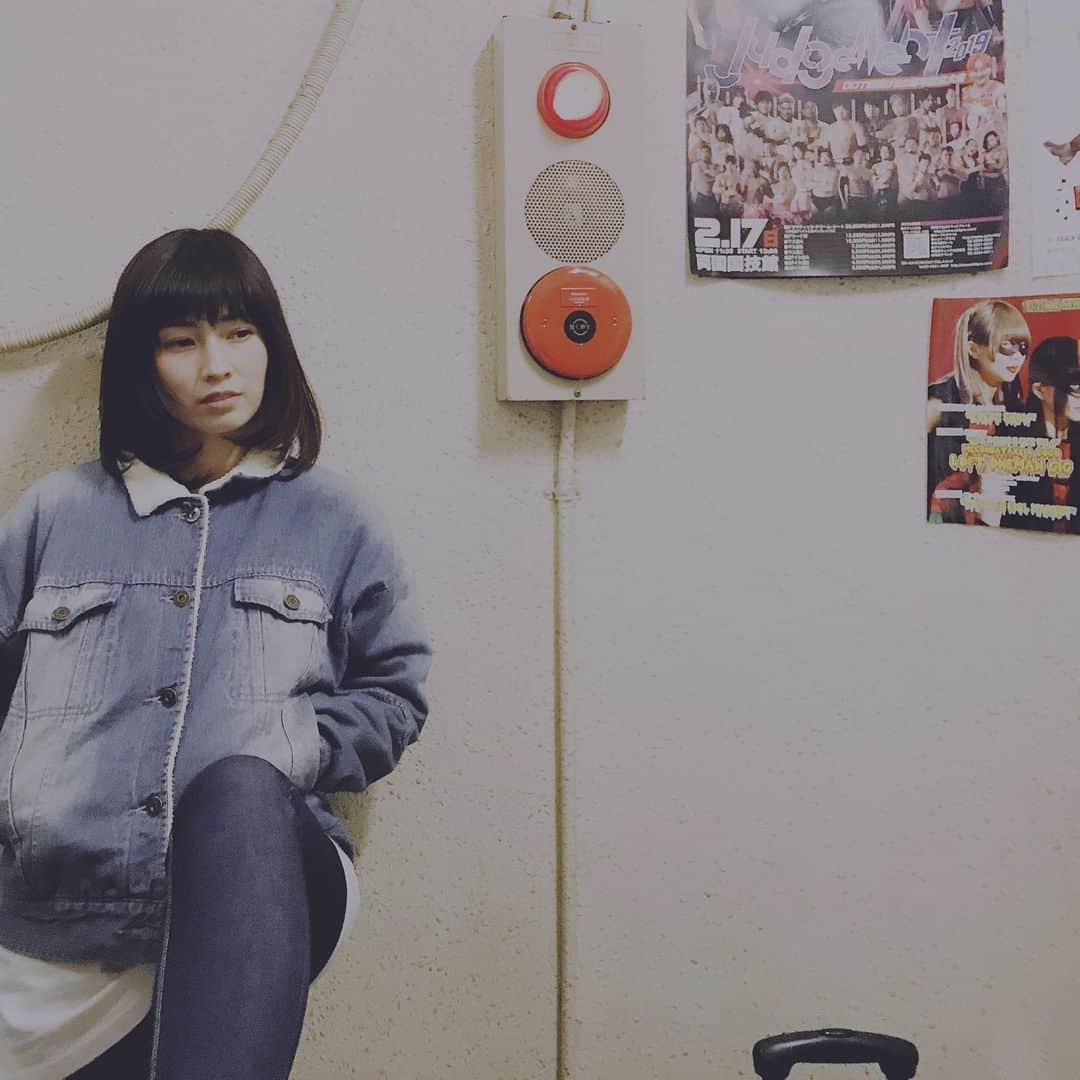 奥田咲さんのインスタグラム写真 - (奥田咲Instagram)「とある映画の撮影✨✨ 待機中の私🎶🎶」3月13日 22時11分 - okudasaki