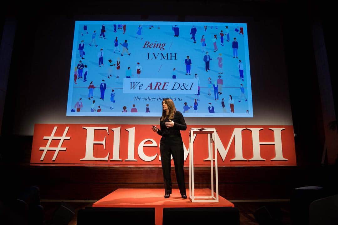 LVMHさんのインスタグラム写真 - (LVMHInstagram)「EllesVMH Accelerator Day “We founded EllesVMH in 2007. 12 years later, I am proud of the dynamic network of very talented women across the Group LVMH.” Chantal Gaemperle, Group Executive Vice President Human Resources & Synergies. On March 13th, members of the LVMH Executive Committee and more than 300 Group managers came together at LVMH headquarters in Paris for an EllesVMH Accelerator Day. The event was the opportunity to discuss results to date and what remains to be done to achieve the objective of 50% women in top management positions by 2020. _ 📷 @nora.hphotographe  _ #ellesVMH #InternationalWomensDay #IWD #IWD2019 #LVMHtalents #LVMH」3月14日 0時27分 - lvmh