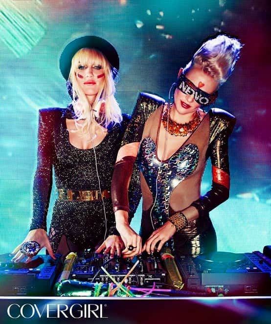 のインスタグラム：「PRESS FLASHBACK CIRCA 2012 @gasolineglamour X @covergirl X @nervomusic X STYLE @simonrobins1000 #spike #NECKLACE & #discoring SWAROVSKI #MADEBYME #ART #FASHION #STYLE #JEWELRY #EYEWEAR PERFUME CANDLES SKINCARE #ooak #CUSTOM #EMPIRE #idontquit #oftenimitatedneverduplicated #BURYYOURDOUBTS #woman #TRYME #FIGHTER #PLAYFORBLOOD #THEONLYLAWISSURVIVAL #IDONTMESSAROUNDNEITHERSHOULDYOU  #GASOLINEGLAMOUR  #GASOLINEGARDEN #GASOLINEKITCHEN  #GASOLINEPERFUME  #GASOLINECANDLES #GASOLINESKIN ***please note I dont know the following info please comment or dm me and I will credit accordingly*** Photographer  Makeup  Hair #nervomusic  #simonrobins #covergirl 💄👑💍💎🦄🌈🎧🎤🎚🎙🎼🎶🎵 Custom glasses designed by @spahkletron」