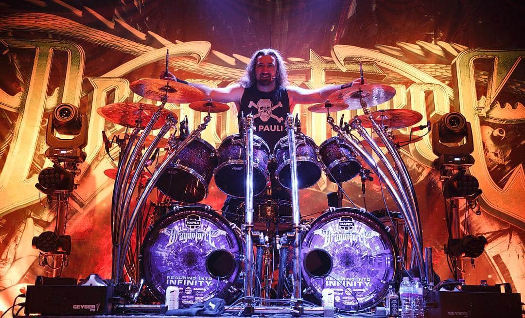 DragonForceさんのインスタグラム写真 - (DragonForceInstagram)「Gee behind his “Dragon’s Cage” drum kit! Pure happiness! 🤣 Pic credits by @paulharries  @mapexdrums @ufip_official @roland_us @czarciekopyto @evansdrumheads @promarkbydaddario @dixondrums @64audio #mapex #ufip #rolandtm2 #czarciekopyto #dixonhardware #evansdrumheads #promark」3月14日 0時42分 - dragonforcehq