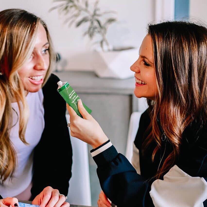 Weledaのインスタグラム：「Skin Food not only feels amazing on your skin but smells great too! Tag a friend that still needs to try Skin Food 💚 📸: @certifiablyobsessed」