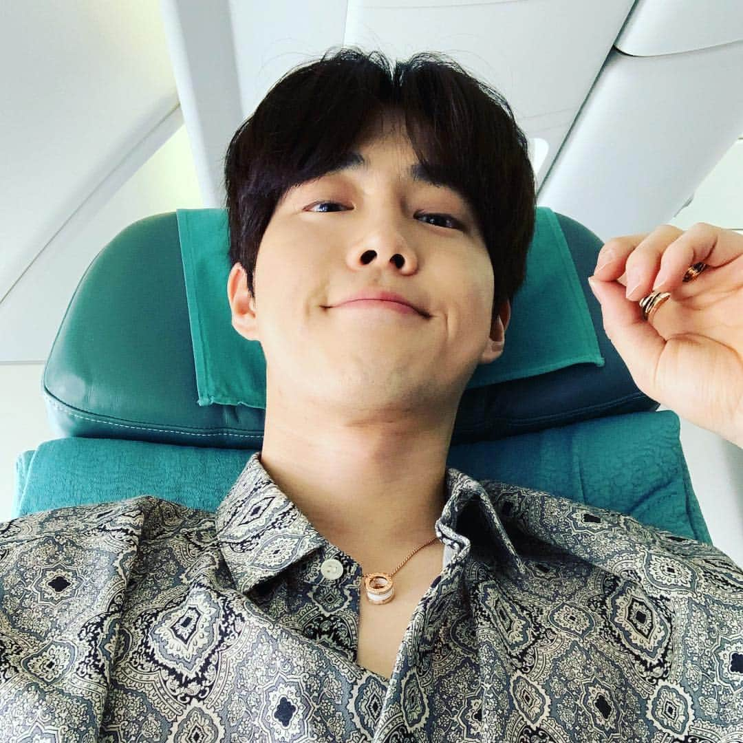 スホさんのインスタグラム写真 - (スホInstagram)「To Rome 🙂 #BVLGARI」2月18日 15時17分 - kimjuncotton