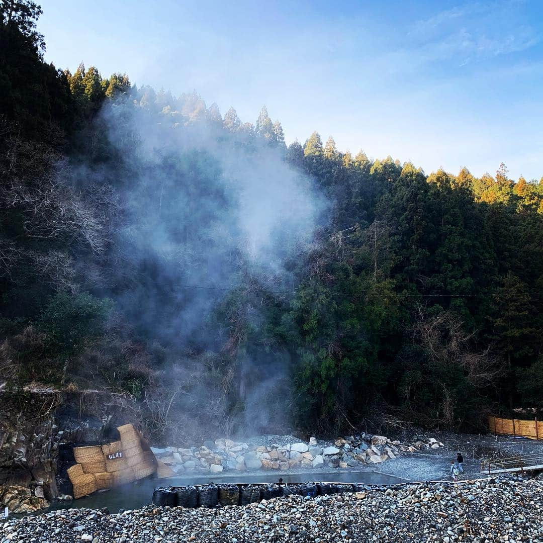 Fujiya Ryokan 川湯温泉 冨士屋のインスタグラム：「http://bit.ly/2gU3DJY  #kawayuonsen #fujiya_ryokan #onsen #kumanokodo #sennin-buro」