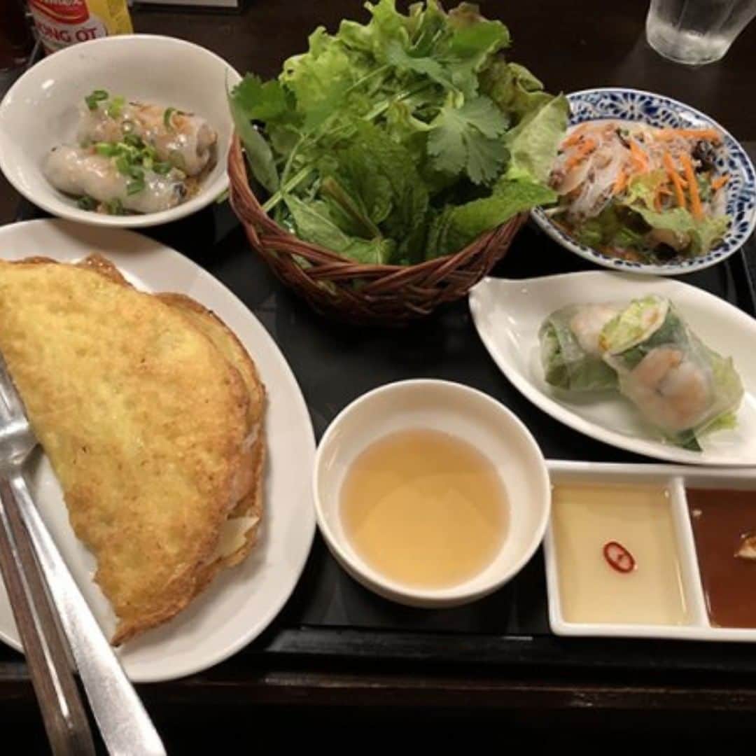 ベトナムフロッグ汐留さんのインスタグラム写真 - (ベトナムフロッグ汐留Instagram)「こんにちは、東京・新橋のベトナム料理専門店、ベトナムフロッグです。 ブログ更新しました！ 「週末のランチに、ベトナムフロッグの特製ワンプレートランチはいかが？」 是非ご来店をお待ちしております。  アジアンテイストを楽しみにきてくださいね♪ ▼詳しくはこちら▼ http://vietnam-frog.co/blog/ ☎電話番号：05073002964  #ベトナム料理 #アジアン #パクチー #タイカレー #女子会 #誕生日 #新橋 #汐留」2月18日 10時01分 - vietnamfrog_sodm