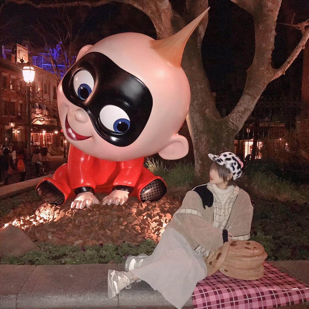 篠崎こころのインスタグラム：「命を狙われている…！！！ インスタライブ見てくれたかたありがとうでした〜 またいつかやりますね！  楽しかった〜」