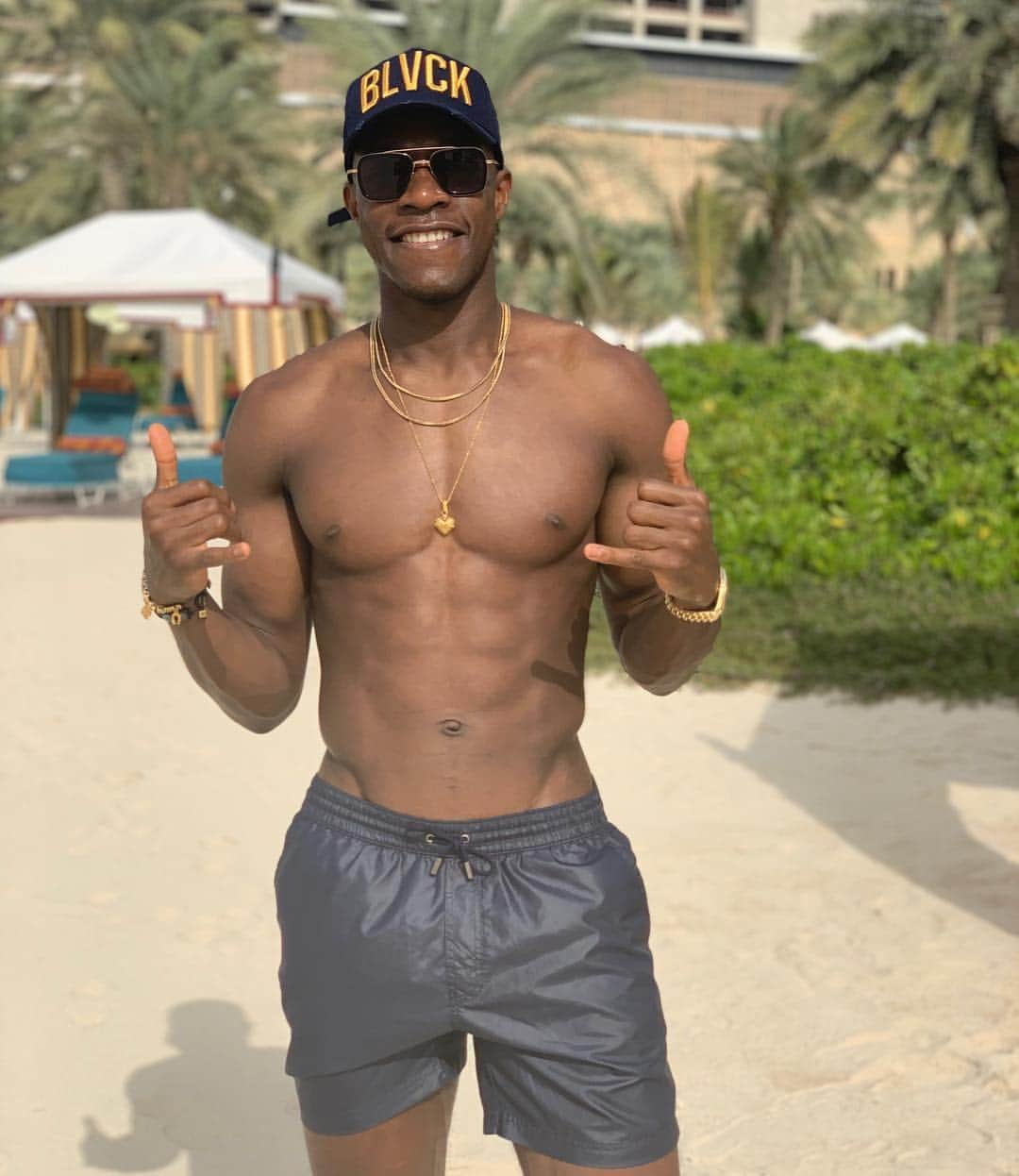 ダニー・ウェルベックさんのインスタグラム写真 - (ダニー・ウェルベックInstagram)「Had a nice few days in Dubai.. Batteries recharged 🔋 Time to step it up! Let’s get it 💪🏿🤙🏿」2月19日 1時53分 - dannywelbeck