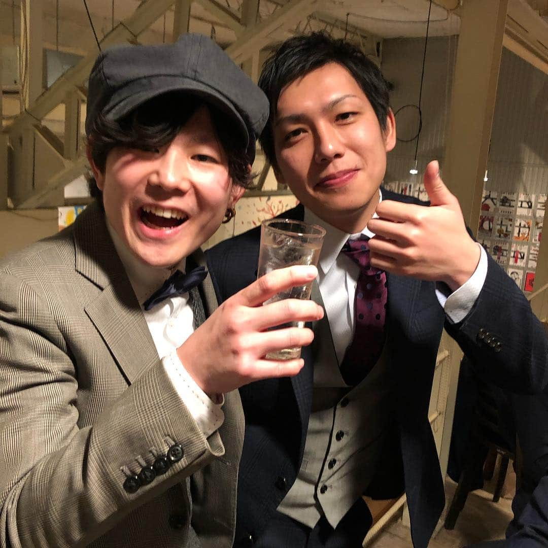 池本雄季さんのインスタグラム写真 - (池本雄季Instagram)「この度結婚する事になりました。  親友が🐳笑 おめでとうございます！お幸せに🐙 #お酒探偵」2月18日 18時41分 - yuki__shank