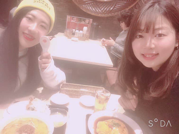 丸元美緒のインスタグラム：「なっちゃん。 なんでそんな面白いの？ 笑いすぎて腹筋痛いとか言うけど、 ほんまに昨日笑いすぎて今日腹筋筋肉痛なんやけど？☺️ ずっと一緒にいたいよおおおおなっちゃああああん。 すきぴ❤」