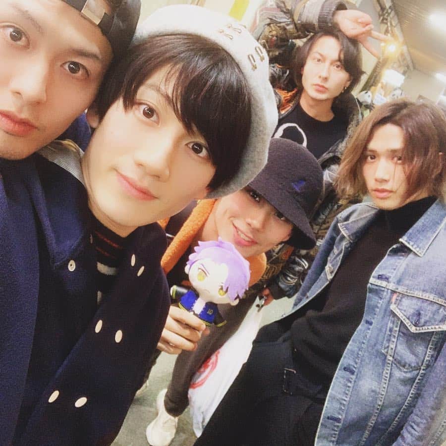 のインスタグラム：「Autumn#赤澤遼太郎 #A3#エーステ#秋組#Autumn#洋服をみんなで買った#めっちゃ凄いマジック教えてもらった#いんすたたろう」