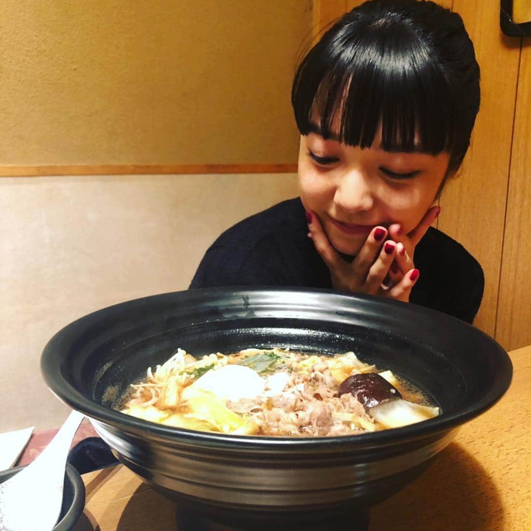 上白石萌音さんのインスタグラム写真 - (上白石萌音Instagram)「潜れるほど大きくて、潜りたいほど美味しかった🏊‍♀️ おうどん」2月18日 21時30分 - mone_kamishiraishi
