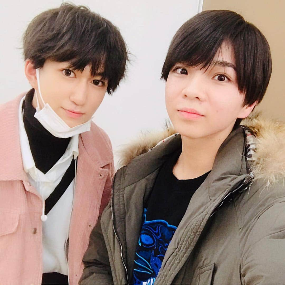 塩﨑太智さんのインスタグラム写真 - (塩﨑太智Instagram)「この前、ひょうまと偶然会ったよ！ 偶然すぎてびっくりしたね😇 相変わらず、かっこよかった✨ #塩崎太智 #彪馬 #MILK #スパドラ」2月18日 21時54分 - shiozakidaichi0911_milk