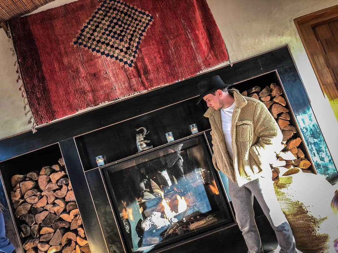 カイン・オキーフのインスタグラム：「Got wood? 📸 @toddjlasance」