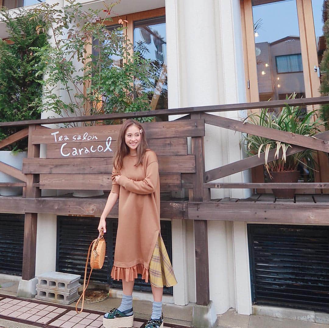Risako Yamamotoさんのインスタグラム写真 - (Risako YamamotoInstagram)「ずっと行ってみたかったカフェへ☕️💭♡ ・ 前に載せてご質問頂いたヘアピンのお返事💌 パッチンのピンはBEAMSで、上のピンはエキスポシティにある300均で購入しました⚪️⚪️⚪️ ・ ・ #ootd #fashion #coordinate #rosymonster #marni #serpui #beams」2月19日 19時15分 - risako_yamamoto