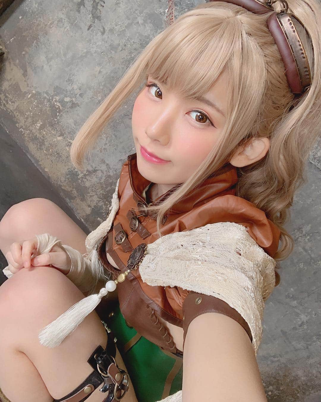 えなこさんのインスタグラム写真 - (えなこInstagram)「冒険者style⚔️ #ヤングガンガン」2月19日 14時20分 - enakorin