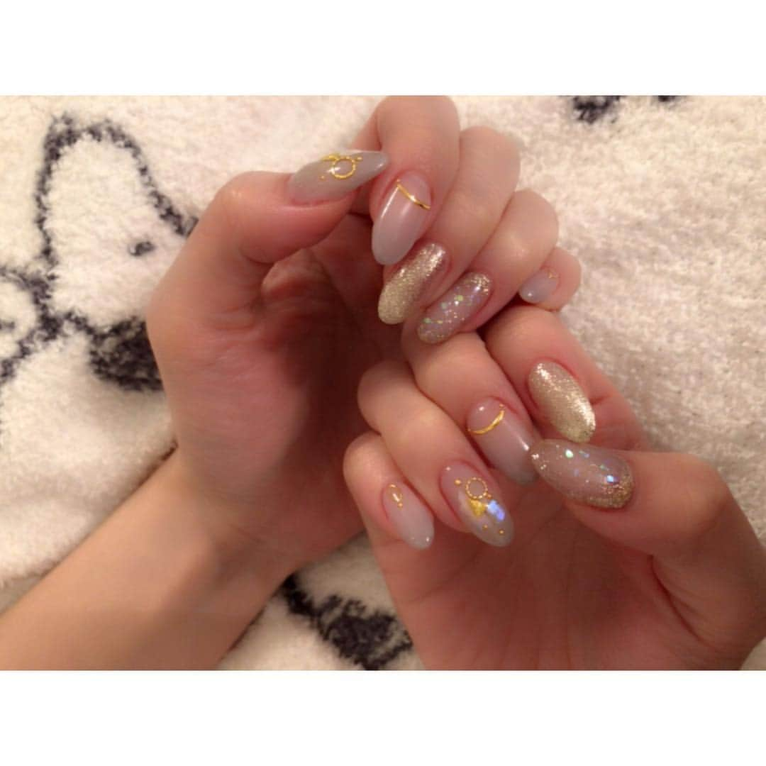 新木さくらさんのインスタグラム写真 - (新木さくらInstagram)「#newnail ✨✨ ちゃっかりスヌーピー」2月19日 21時33分 - araki_sakura14