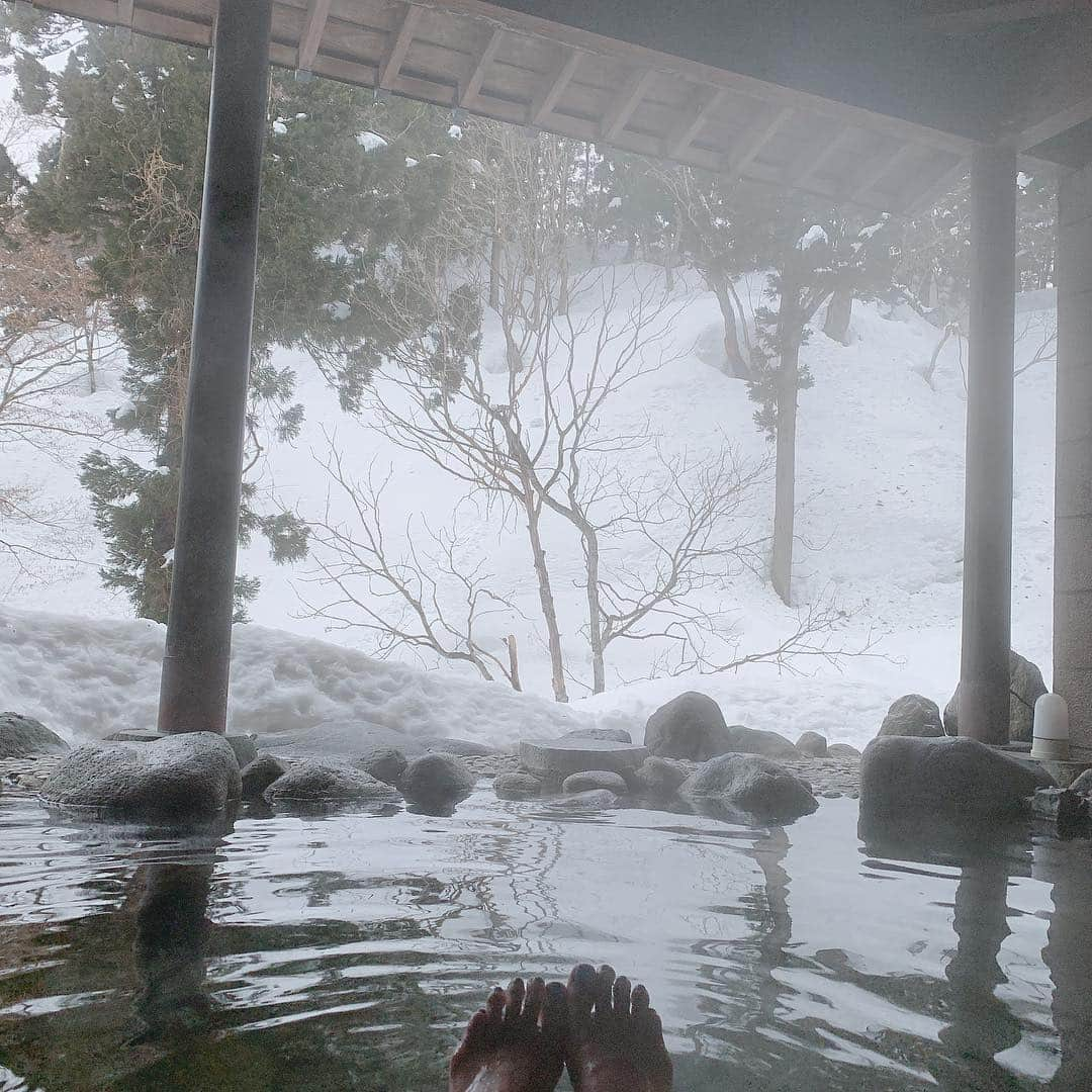 松野井雅（原紗央莉）さんのインスタグラム写真 - (松野井雅（原紗央莉）Instagram)「🧖‍♀️ #雪見温泉 #露天風呂 #♨️ #銀山温泉 #山形 #東北」2月19日 21時58分 - miyavimatsunoi