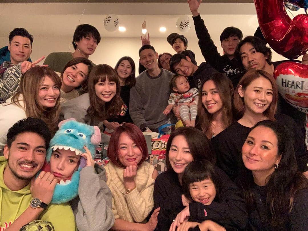 平山美香のインスタグラム：「息子の2nd  BD PARTY🎂💕今年のテーマはCARS & Valentine❤️ 皆んな、息子の為に集まってくれて本当に本当に有難う❤️ 親バカの自覚はあります😅 #2ndbirthday #2歳 #birthday #birthdayparty #friends #thankyou」