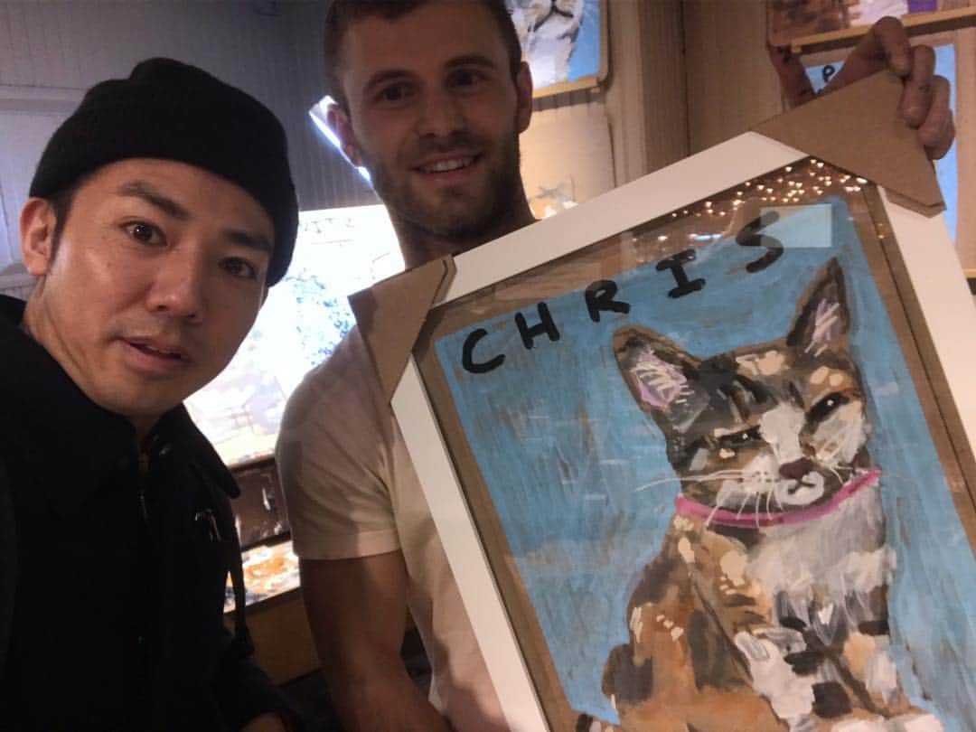 綾部祐二さんのインスタグラム写真 - (綾部祐二Instagram)「My friend Ben creates amazing pet portraits.  Check out @benlenovitz and my cat Chris.」2月20日 13時32分 - yujiayabe