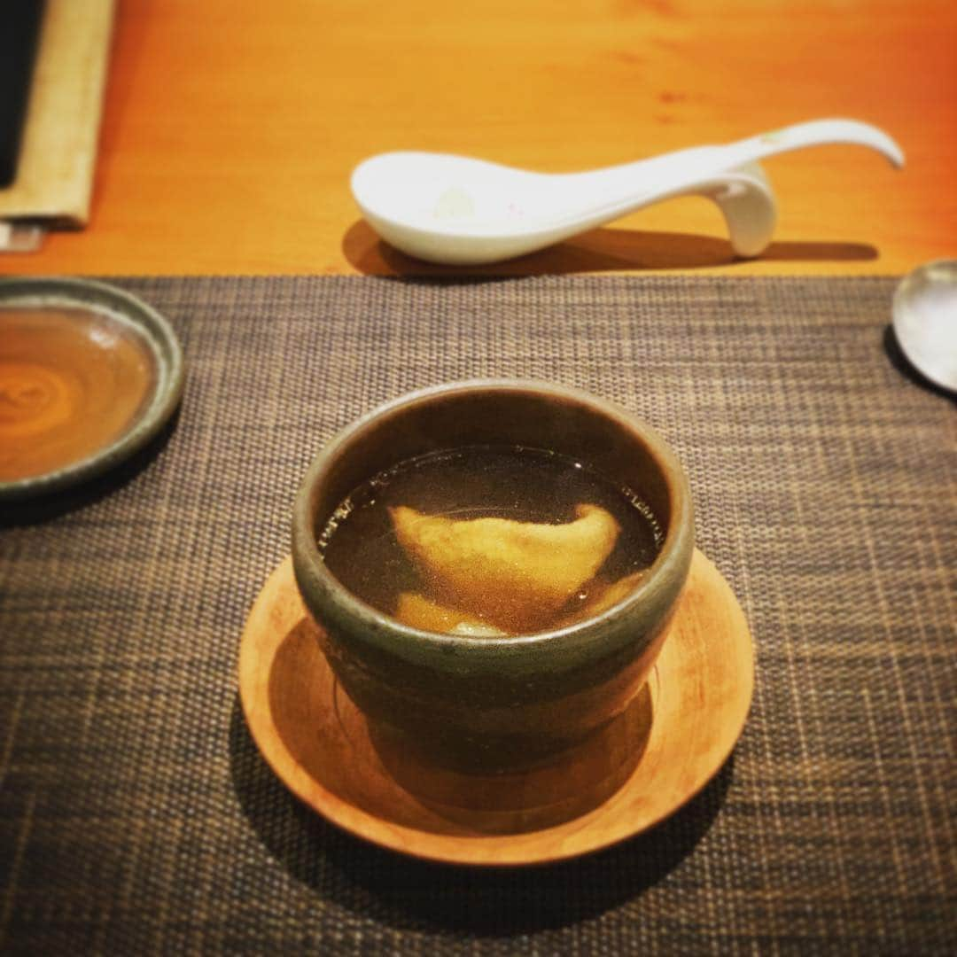 市川猿之助さんのインスタグラム写真 - (市川猿之助Instagram)「#岡山で #うまい #中華料理 #堪能した #ワイン #日本酒 #もちろん #紹興酒 #何でも合う #素敵なお店を #見つけると #嬉しいな」2月20日 13時27分 - ennosuke_ichikawa4