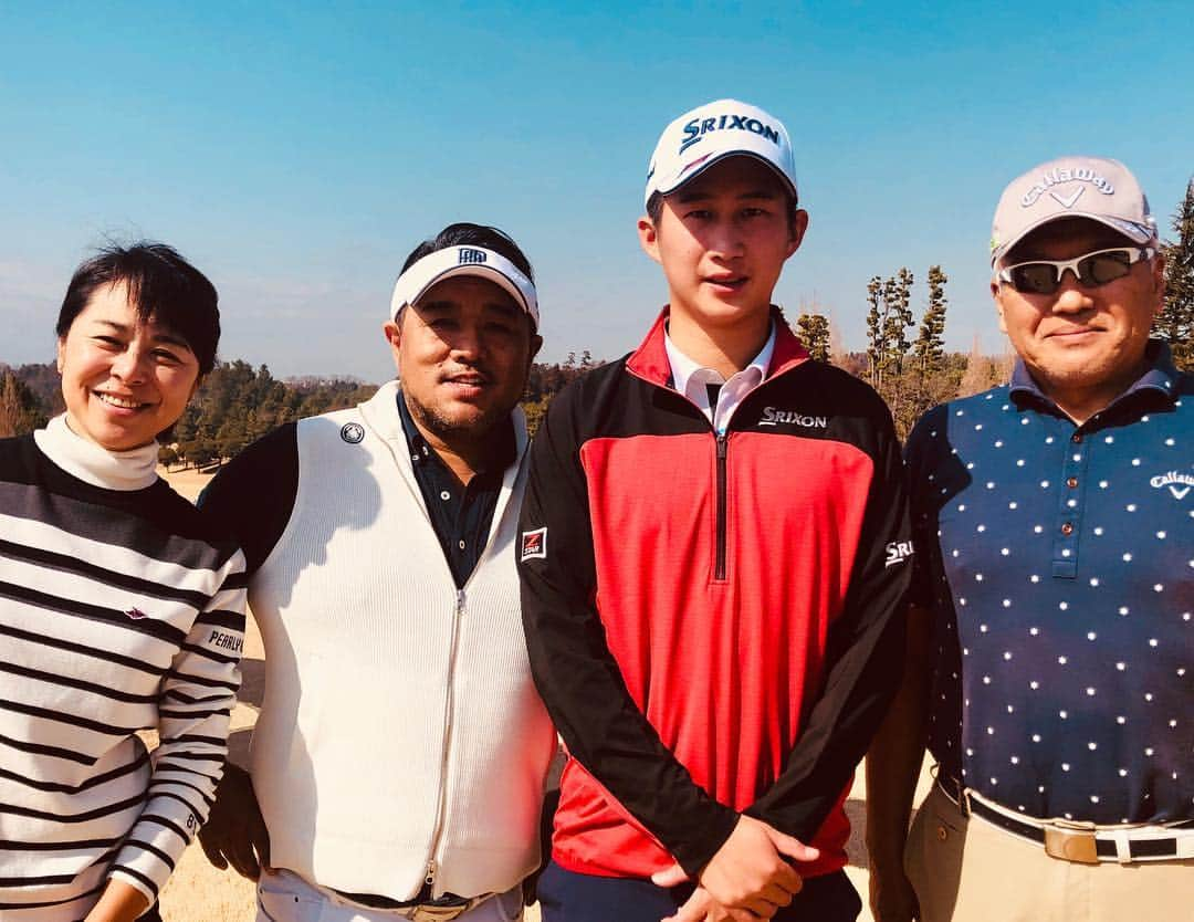 星野陸也さんのインスタグラム写真 - (星野陸也Instagram)「ラウンド行ってきました🏌️‍♂️ 今日は最高の天気でした🌞 暖かいと体がよく回るし！ とても楽しかったです！ ありがとうございました😊  #梅田さん#角さん#王理恵さん」2月20日 21時28分 - hoshinorikuya