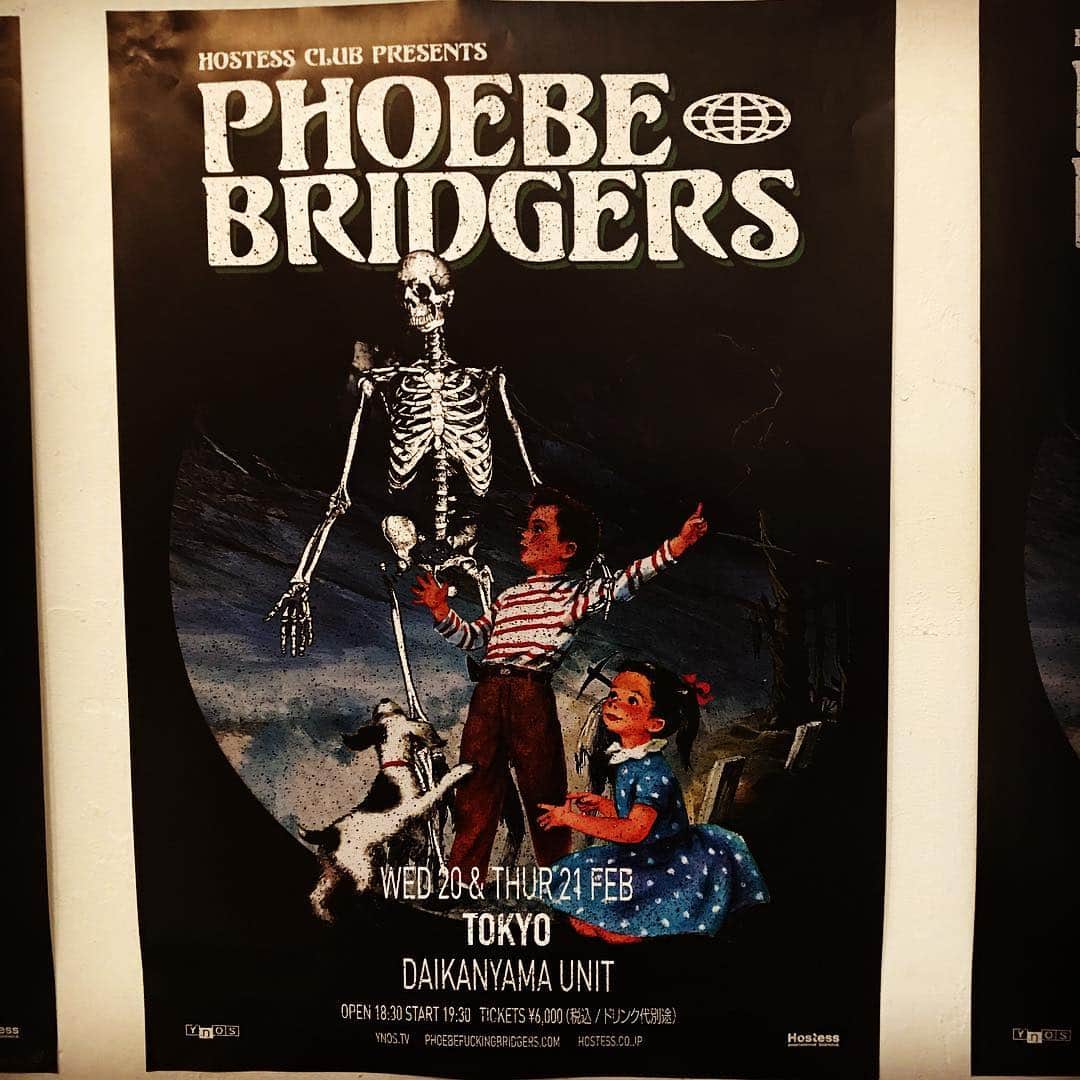 飯田カヅキさんのインスタグラム写真 - (飯田カヅキInstagram)「今夜はPhoebe Bridgersを観て来ました。フィービー、初来日公演。シンプルなセットとアレンジだったけど、その分声と歌がとても沁みたなぁ。  #phoebebridgers #フィービーブリジャーズ  #代官山unit #代官山」2月20日 22時37分 - kazukiiida_strange