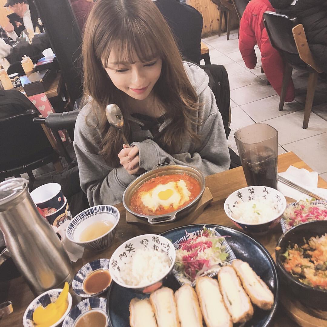 船木沙織（さおりん）さんのインスタグラム写真 - (船木沙織（さおりん）Instagram)「食べすぎぃ🐷🐷🐷❤️」2月20日 22時43分 - funacky325