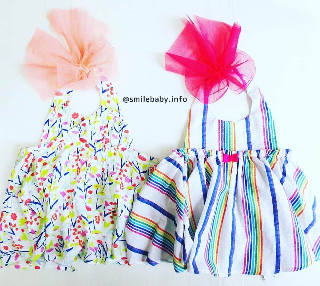 smilebabyさんのインスタグラム写真 - (smilebabyInstagram)「今日はとってもカワイイベビーちゃんのエプロンワンピースが入荷👶﻿ ﻿ ﻿ 洋服の上から一枚着せるだけで﻿ ﻿ 可愛いワンピース姿になっちゃいます👸﻿ ﻿ ﻿ ちょっとしたパーティでも使えそうな柄です﻿ ﻿ プレゼントにも大人気です🎂﻿ ﻿ ﻿ ベビーエプロンワンピース：フリーサイズ﻿ ﻿ 2160円﻿ ﻿ ﻿ ﻿ 本日までヤフーショッピングの300円クーポン配信中です(*^^*)﻿ ﻿ ぜひぜひ初めての方もお試しにご来店お待ちしております😊﻿ ﻿ ﻿ ﻿ #韓国子供服 #プチプラコーデ #kidsstyle #親子コーデ #ベビーコーデ﻿ ﻿ #ロンパース #赤ちゃん #お洒落さんと繋がりたい #ベビー服 #ムスコーデ﻿ ﻿ #キッズコーデ #北欧ベビー服 #出産準備 #親ばか部 #男の子コーデ﻿ ﻿ #子供服 #プチプラ #smilebaby #女の子コーデ #baby﻿ ﻿ #ベビー #kidsfashion #ベビフル #8ヶ月 #1歳 #2歳 #babygap #ママリ #男の子 #女の子﻿ ﻿ ﻿」2月21日 16時00分 - smilebaby.info