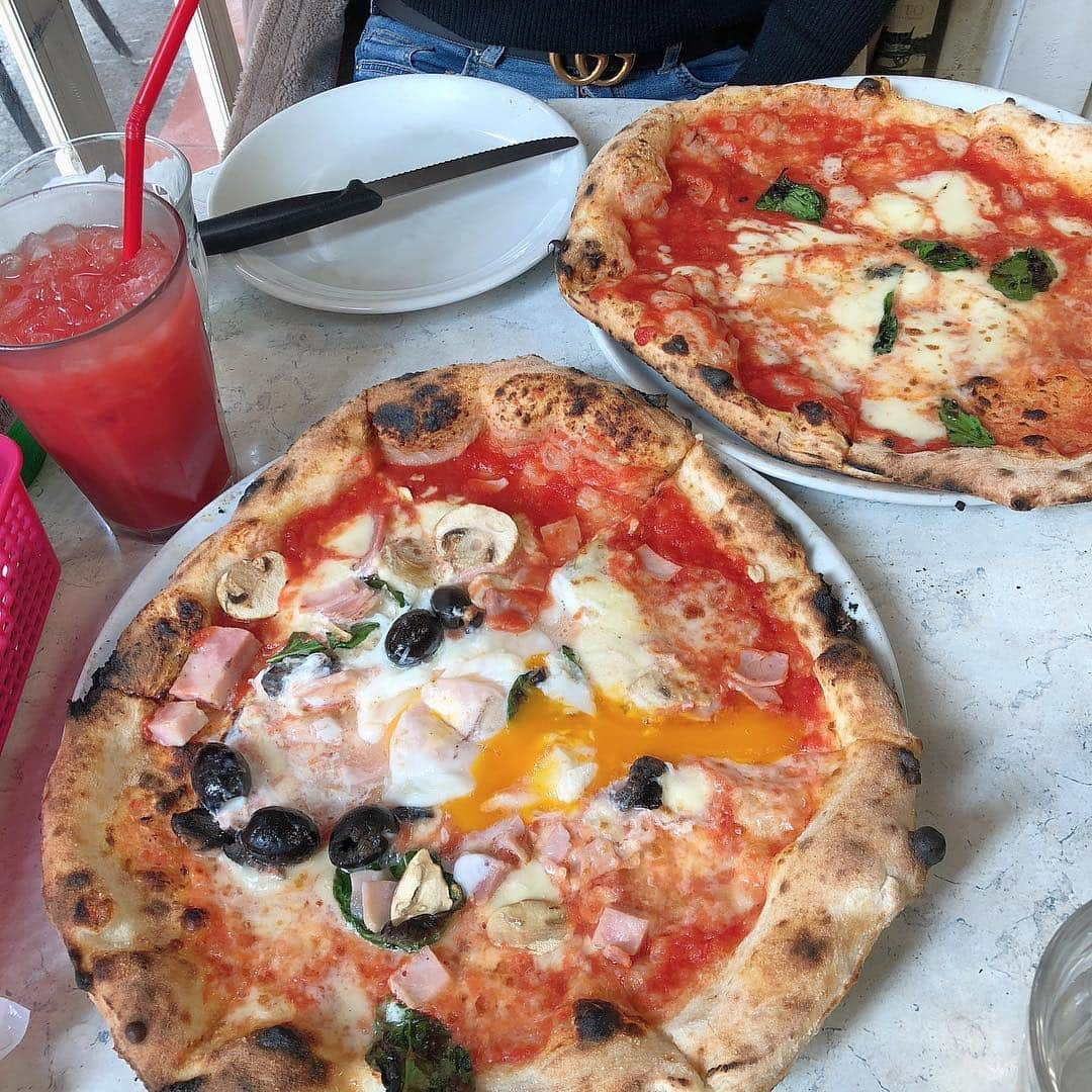 久松かおりさんのインスタグラム写真 - (久松かおりInstagram)「. ピザ🍕♥︎ 無性に食べたくなるよね😚💭 . .」2月21日 20時22分 - hisamatsu_kaori