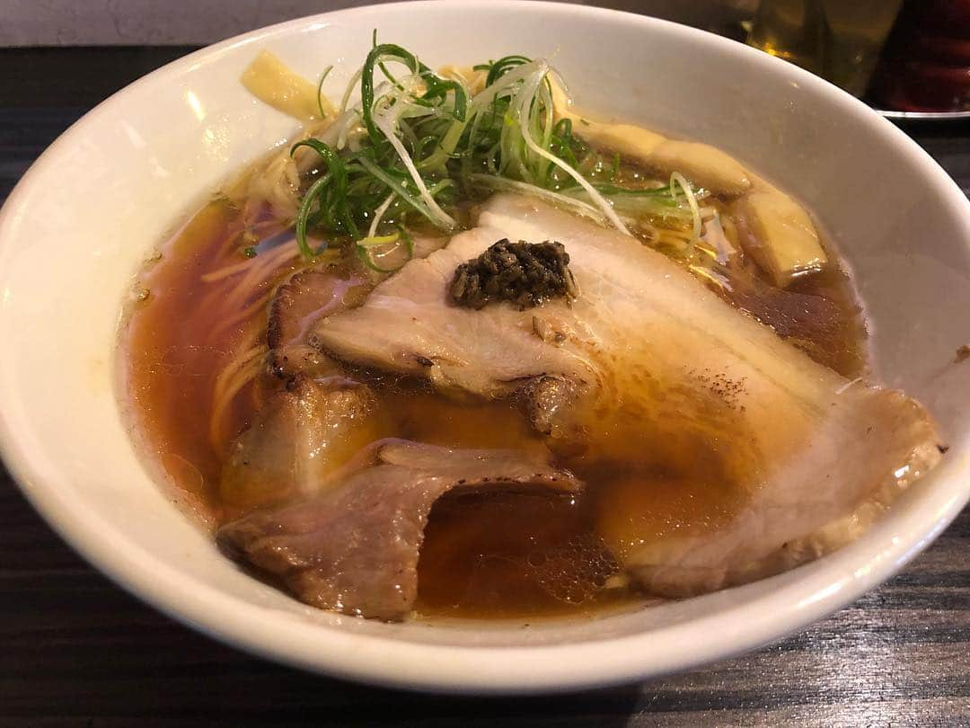 三宅智子さんのインスタグラム写真 - (三宅智子Instagram)「志奈そば田なかで食べた賄い色々〜！ ほんの一部ですが。  先月から東池袋にある志奈そば田なかさんで、週2回お手伝いしてます！  働くの楽しいし、毎回、美味しい賄い3杯も食べられて、幸せしかない！  水曜と金曜のランチ(11〜15時)はいるので、是非食べに来て下さい♪  今日も居ます！」2月22日 9時33分 - tomoko1121m