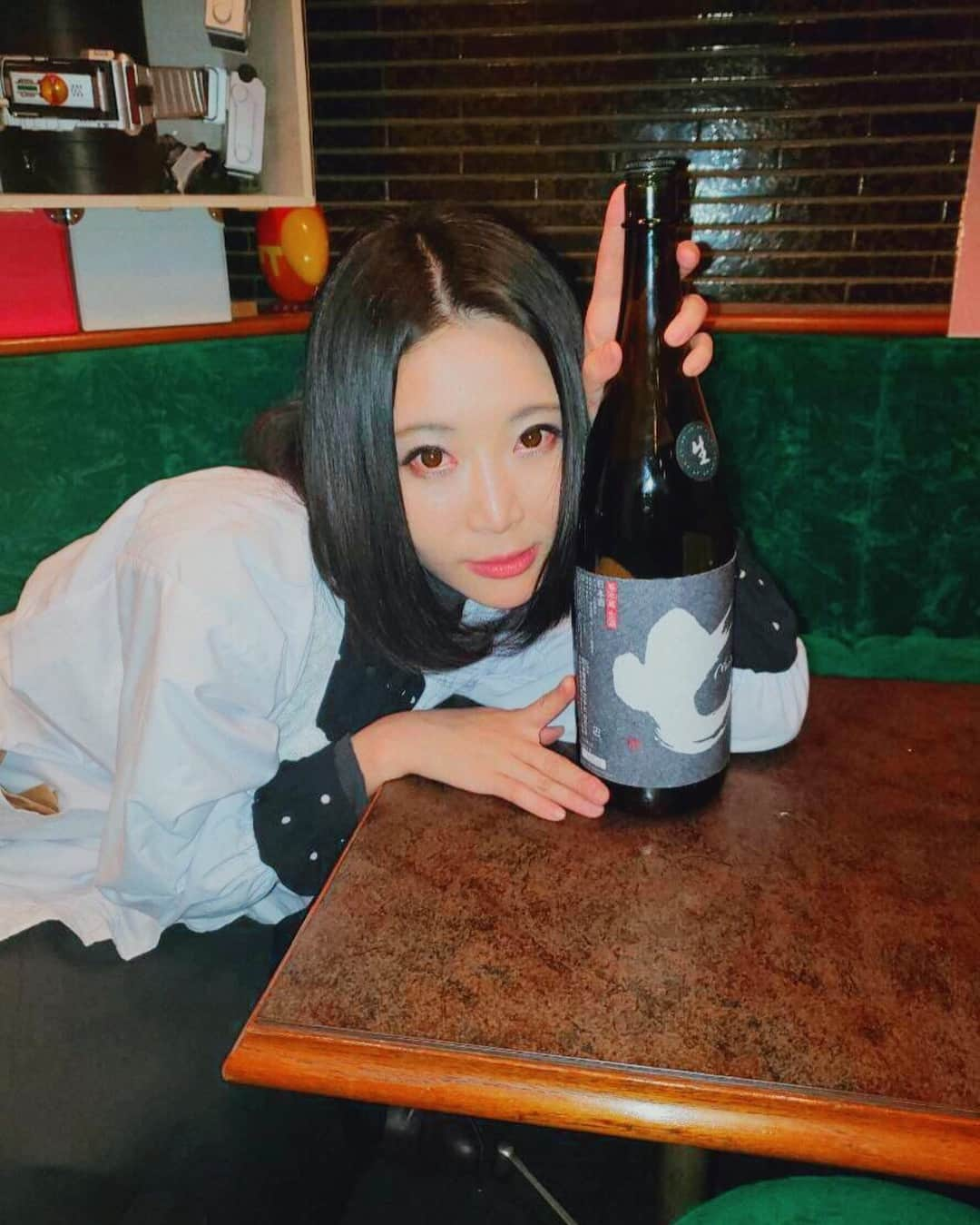 七菜乃さんのインスタグラム写真 - (七菜乃Instagram)「‪明日は、なななのナイト🍶‬ ‪新宿 桂田さん @sakekatsurada にて！‬ ‪チャージは1h 1000円です☺️‬ ‪ちょっと恥ずかしいですが、‬ ‪チェキとかやってます(￣▽￣)✨‬ ‪20時から終電くらいまでです☺️‬ ‪お待ちしてます💕‬」2月22日 22時28分 - nananano.nano