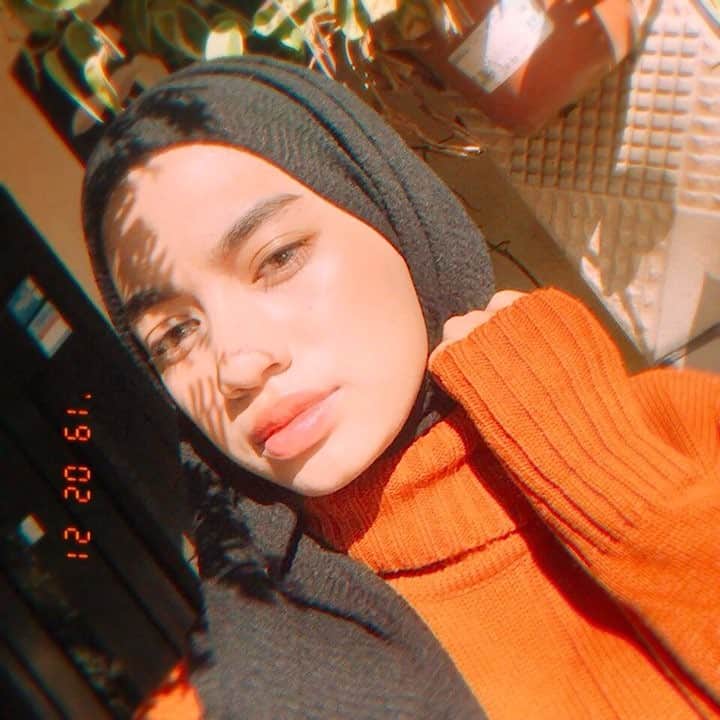 B612のインスタグラム：「The moment of sunkiss🌞 Capture it with B612 R3 filter😎  #B612 #goldenhourselfie #B612selfie #filmfilter #B612app #selfiecantik #cantik #indonesia #repost 📷 credits to @adiva.selsa」