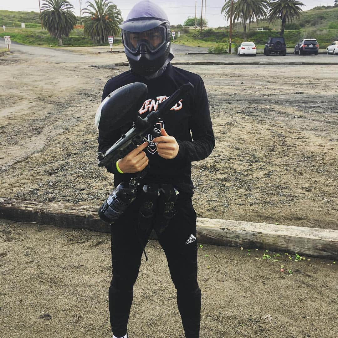 橋本晃司のインスタグラム：「Paintball training today!! サッカーの写真もらってないから載せてないけど毎日サッカーの練習してます！今日だけです笑」