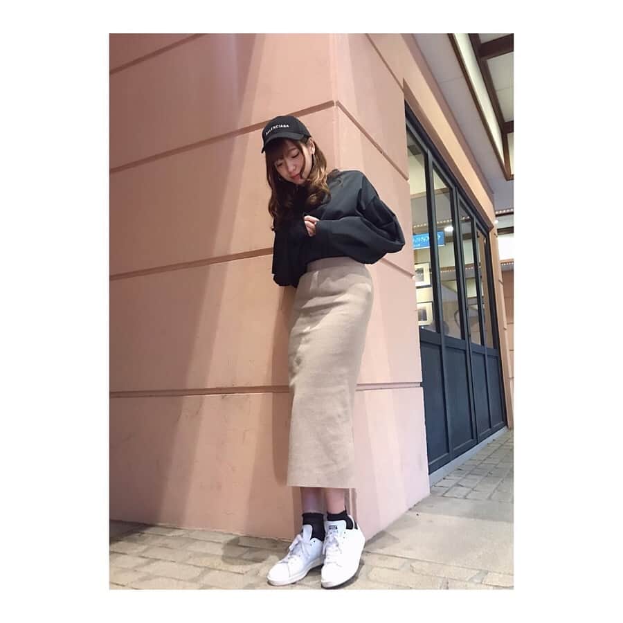 星島沙也加さんのインスタグラム写真 - (星島沙也加Instagram)「ある日のコーデ👗 tops#nine skirt#beep shoes#adidas  cap#balenciaga  #さや服#ootd#outfit #最後おまけ (笑)#許可済み」2月22日 18時24分 - sayaka_hoshijima