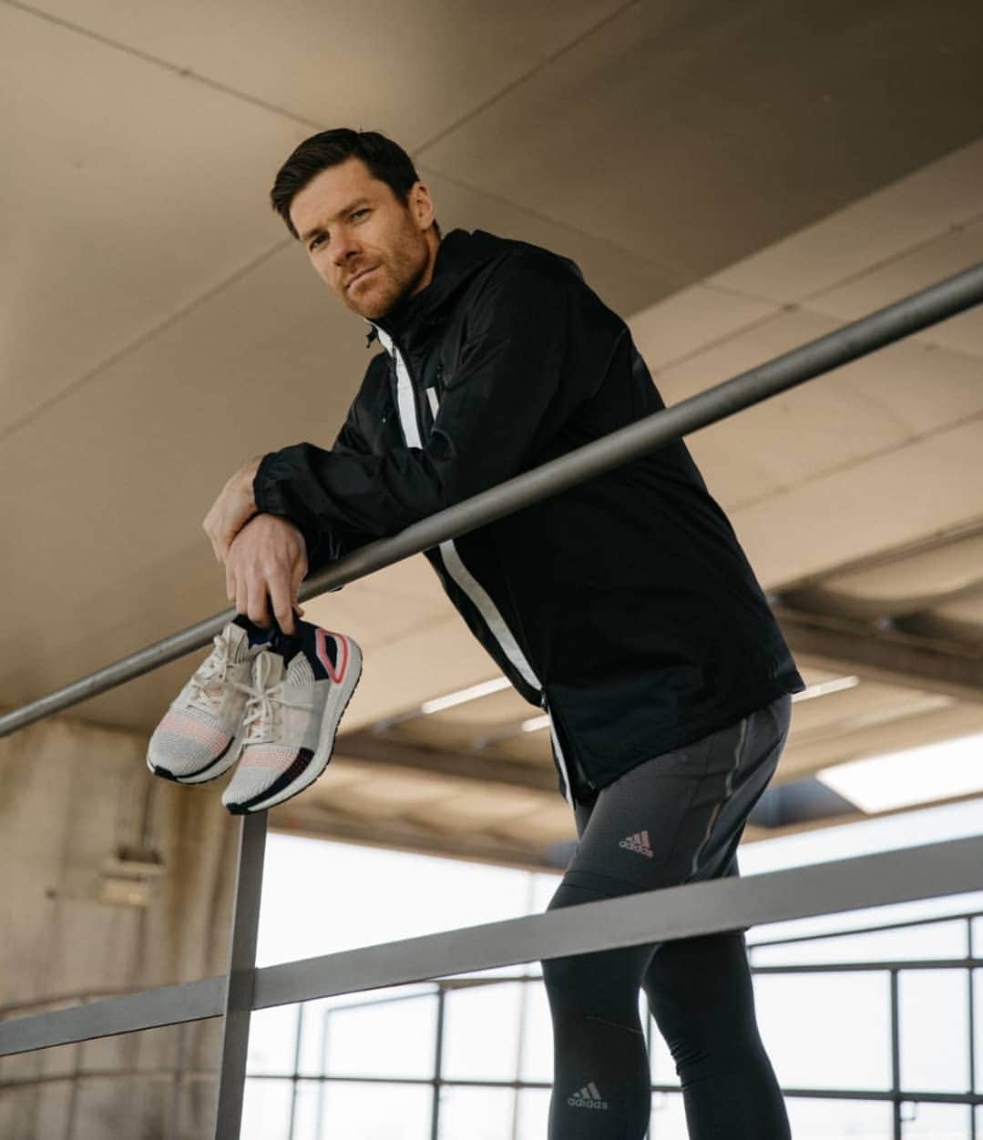 シャビ・アロンソのインスタグラム：「El running como nunca antes lo habías visto. #Ultraboost 19 #creadoconadidas」