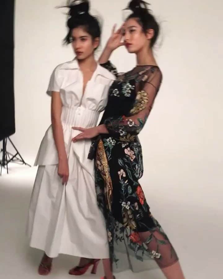 細谷理紗のインスタグラム：「Vogue Taiwan 🌹」