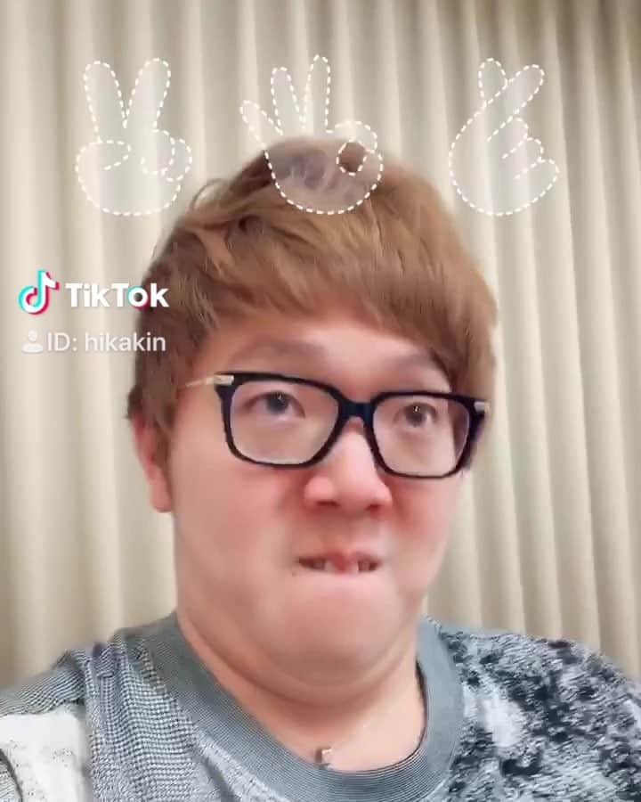 HIKAKINのインスタグラム：「変顔の王です。  #ヒカキン #tiktok #tiktokオーディション2019  #タレント大賞 #PR」