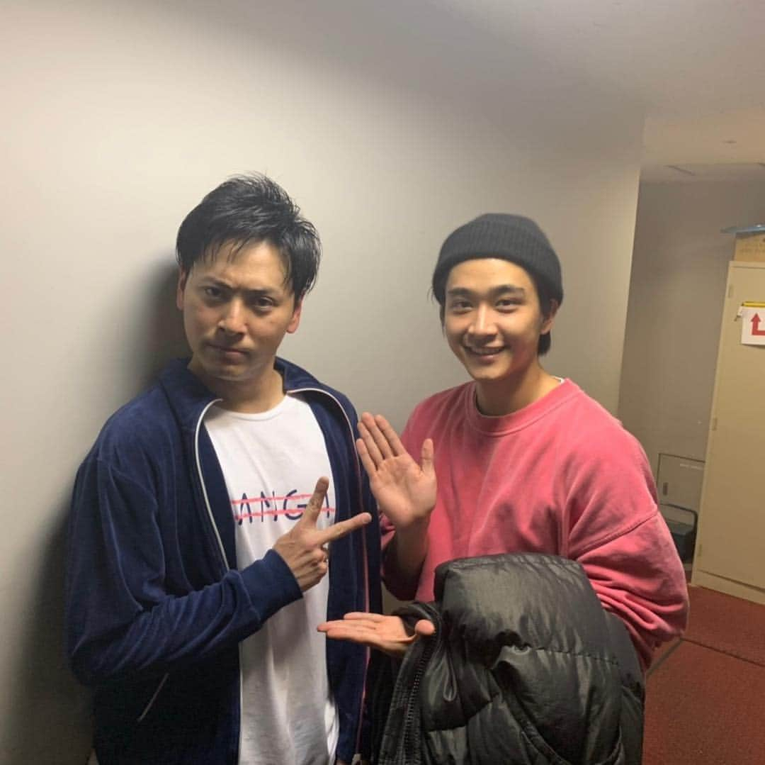 山下健二郎さんのインスタグラム写真 - (山下健二郎Instagram)「昨日、千秋楽でした！！ 漫画みたいにいかない。東京公演来てくださった皆様ありがとうございます！！ 神戸も頑張ります！👍✨✨✨」2月23日 16時28分 - 3jsb_kenjiro_official