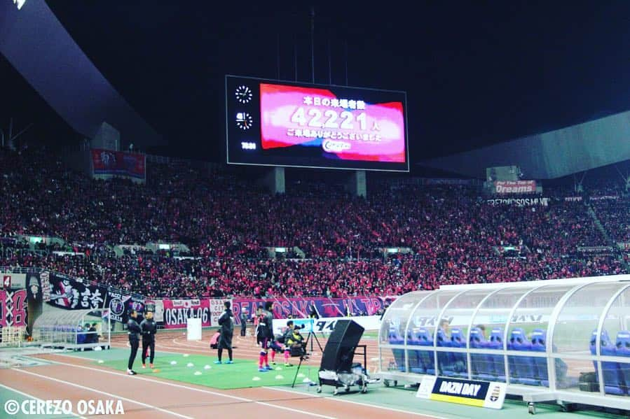 清武弘嗣さんのインスタグラム写真 - (清武弘嗣Instagram)「開幕戦勝利。 スタジアムの雰囲気も最高でした。 来てくれた皆さんに本当に感謝しています。 応援してくれた皆さんにも本当に感謝しています。 ここから、もっと良くなる。 これからもよろしくお願いします！！ . #cerezo」2月23日 10時37分 - kiyotake_hiroshi_official